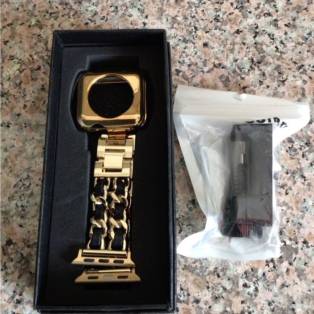 LUXE LIFE COCO GOLDTONE APPLE WATCH BAND & COVER